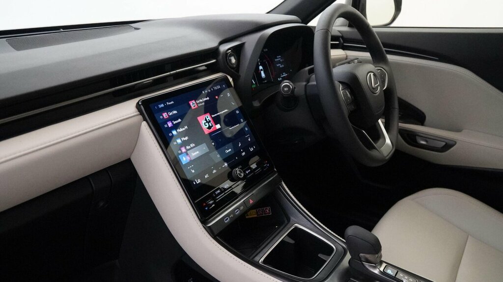 Lexus LBX 1.5 Premium Plus E-cvt Grey #9