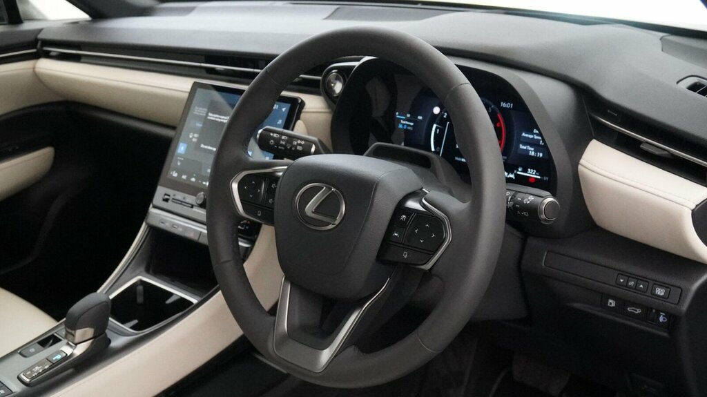 Lexus LBX 1.5 Premium Plus E-cvt Grey #27
