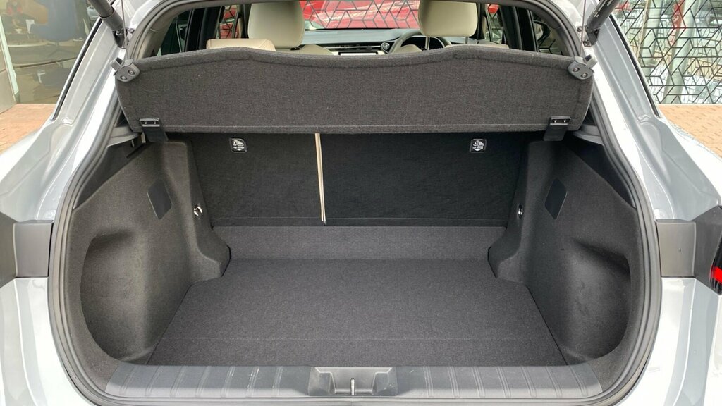 Lexus LBX 1.5 Premium Plus E-cvt Grey #45