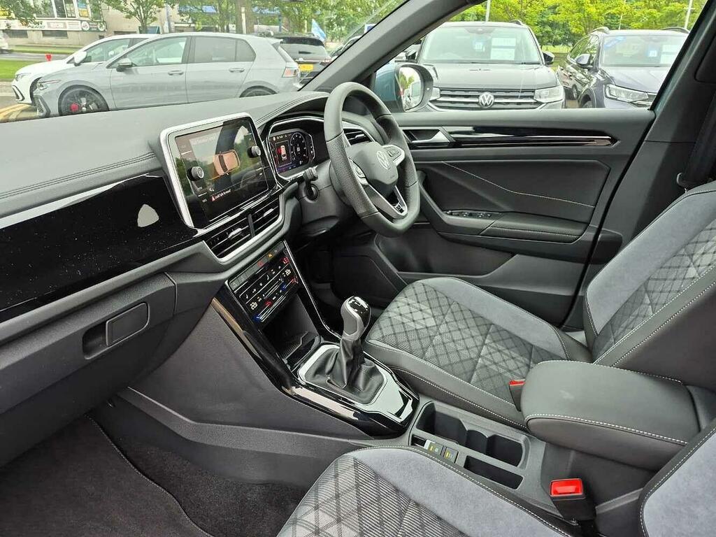 Volkswagen T-Roc R-line 1.5 Tsi 150Ps 6-Speed Blue #2