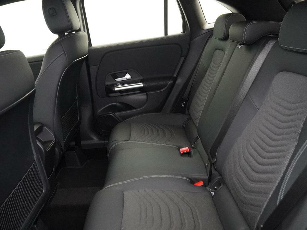 Mercedes-Benz GLA Class Gla 200 Amg Line Premium Grey #9