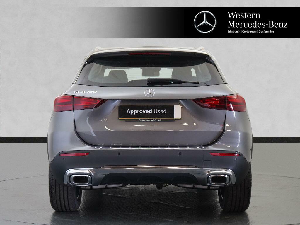 Mercedes-Benz GLA Class Gla 200 Amg Line Premium Grey #12