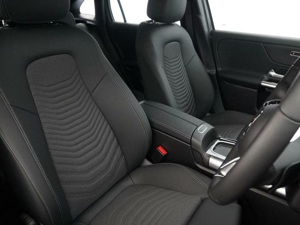 Mercedes-Benz GLA Class Gla 200 Amg Line Premium Grey #15