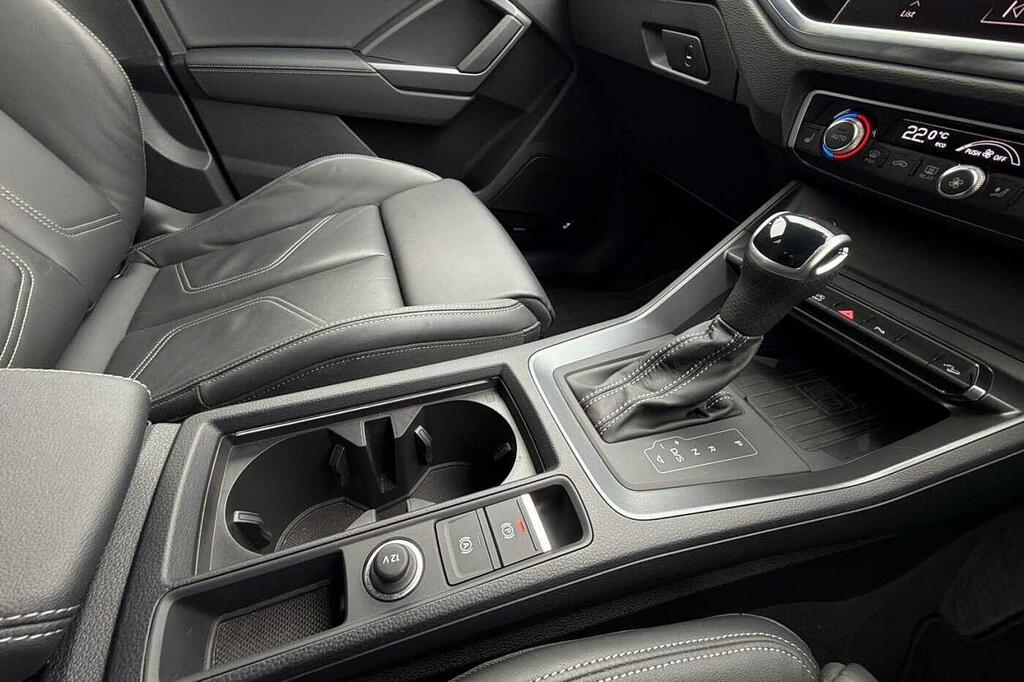 Audi Q3 Sport Blue #8