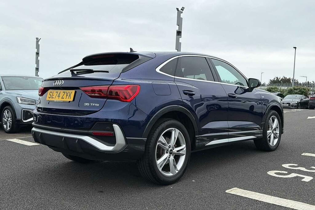 Audi Q3 Sport Blue #16