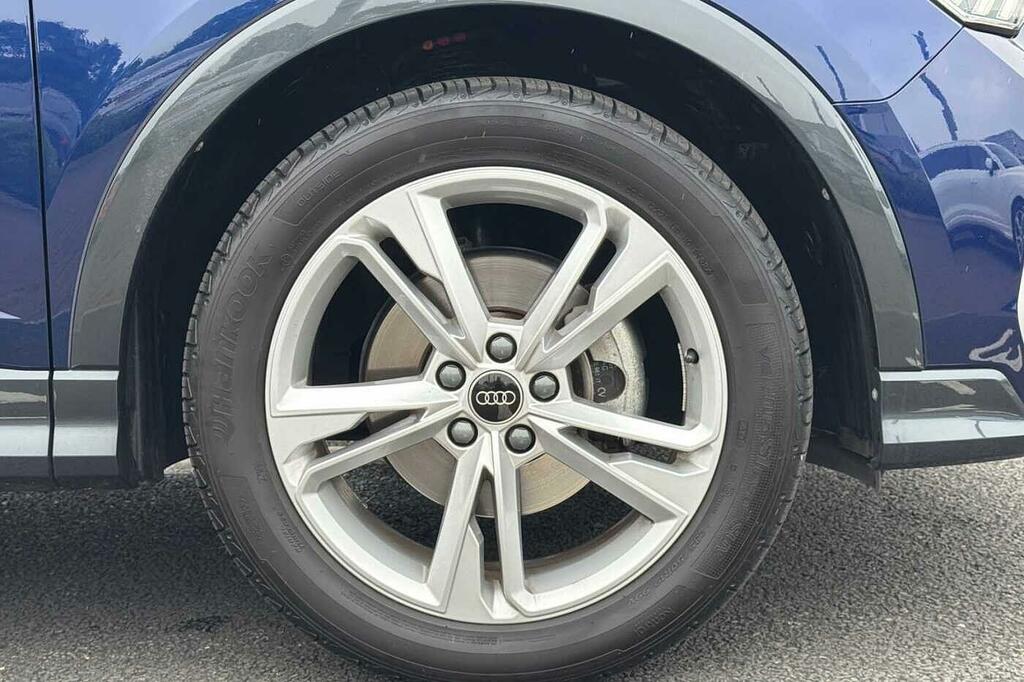 Audi Q3 Sport Blue #5