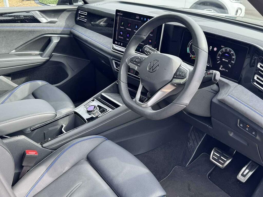 Volkswagen Tiguan 1.5 Etsi 150 R-line Dsg Black #6