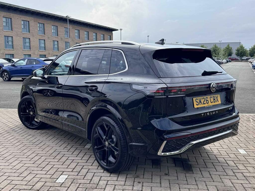 Volkswagen Tiguan 1.5 Etsi 150 R-line Dsg Black #3