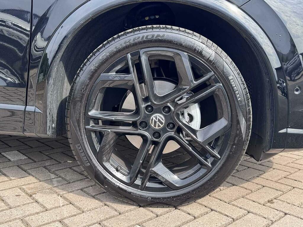 Volkswagen Tiguan 1.5 Etsi 150 R-line Dsg Black #5