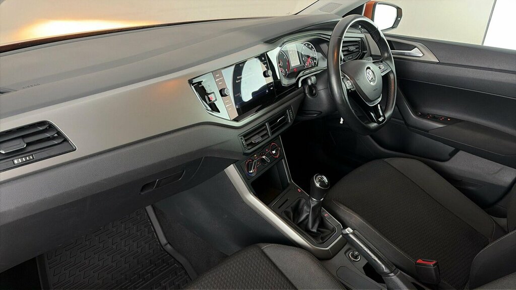Volkswagen Polo 1.0 Se Orange #2