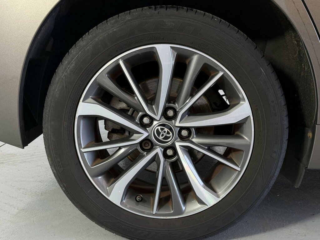 Toyota Verso Valvematic Icon Grey #24
