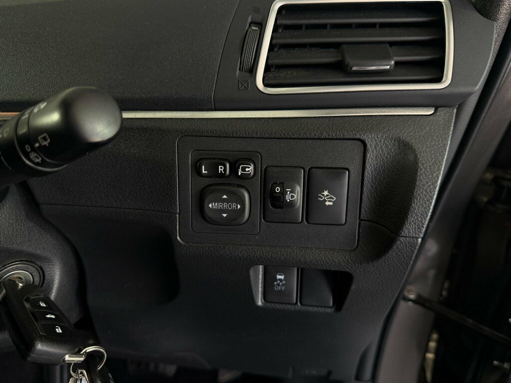Toyota Verso Valvematic Icon Grey #18