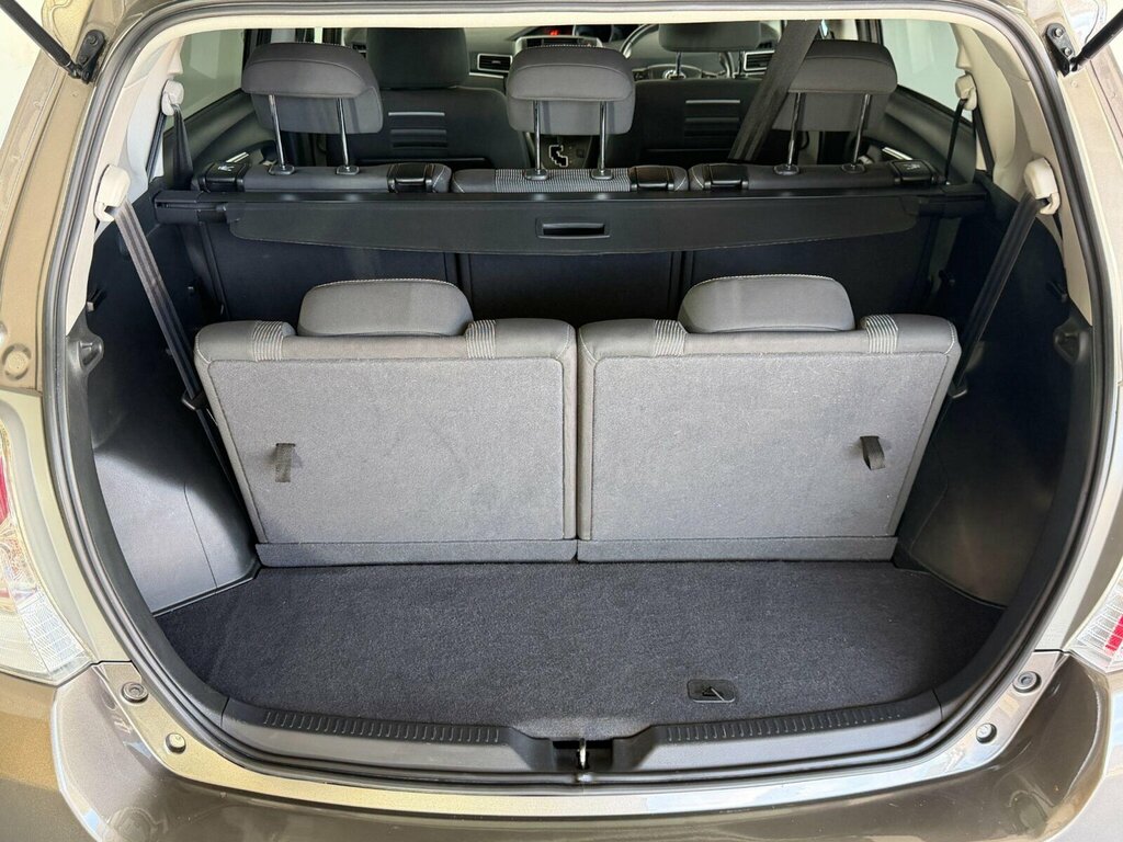 Toyota Verso Valvematic Icon Grey #10