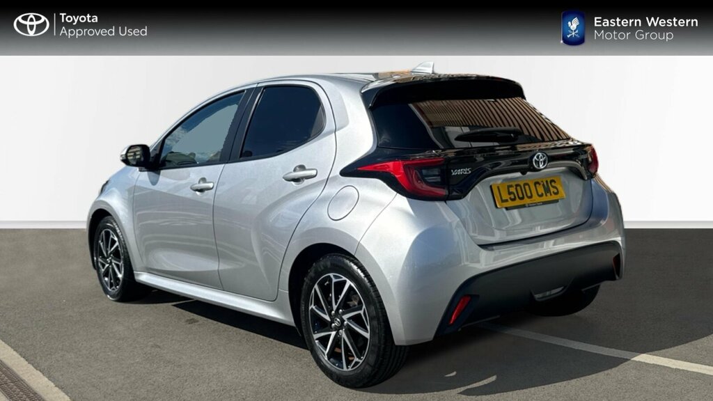 Toyota Yaris 1.5 Vvt-h Design E-cvt Euro 6 Ss Silver #4