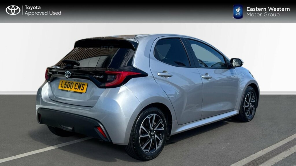 Toyota Yaris 1.5 Vvt-h Design E-cvt Euro 6 Ss Silver #2