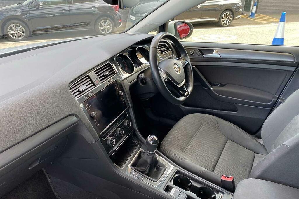 Volkswagen Golf 1.5 Tsi Evo Match Silver #2