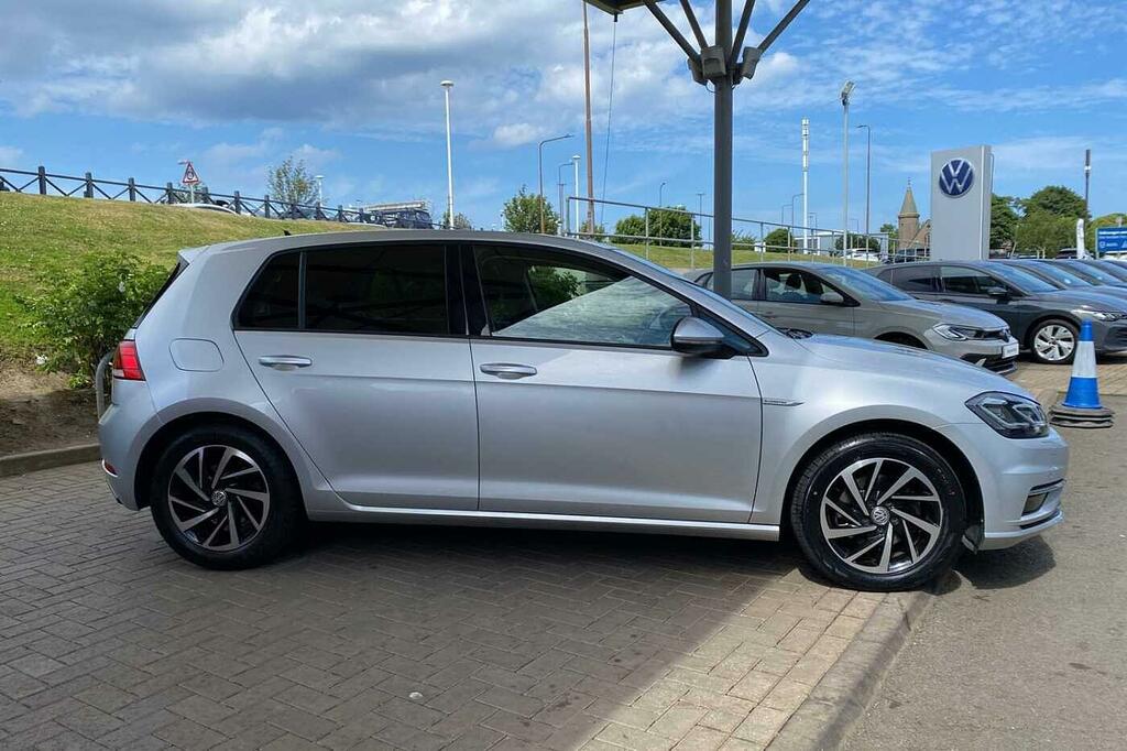 Volkswagen Golf 1.5 Tsi Evo Match Silver #4