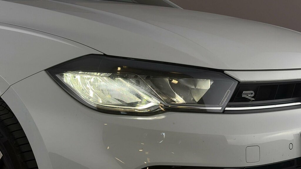 Volkswagen Polo Hatchback  #34