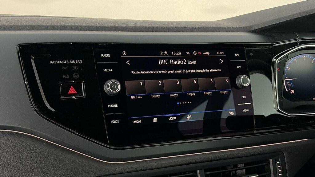 Volkswagen Polo Hatchback  #24