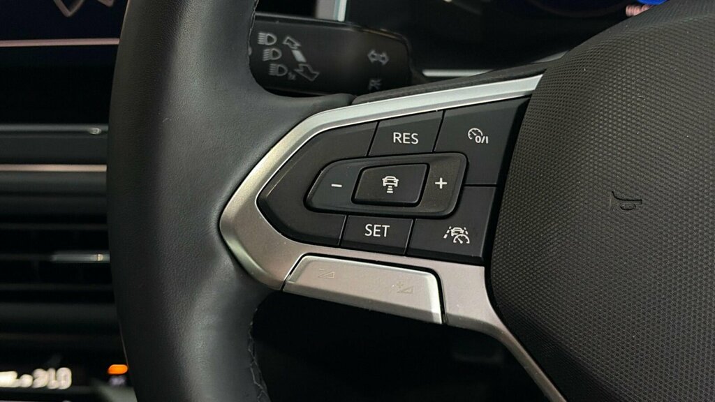 Volkswagen Polo Hatchback  #17