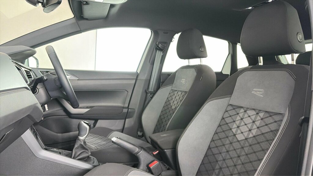 Volkswagen Polo Hatchback  #21