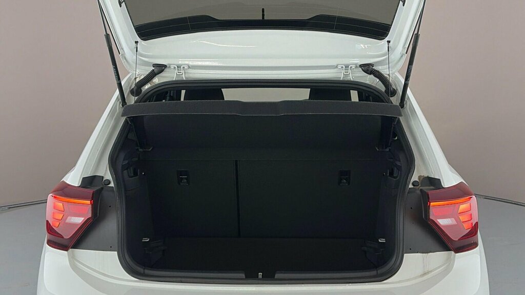 Volkswagen Polo Hatchback  #15