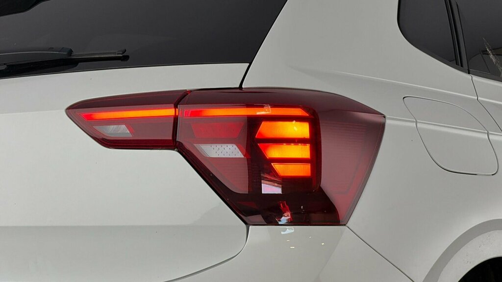 Volkswagen Polo Hatchback  #36