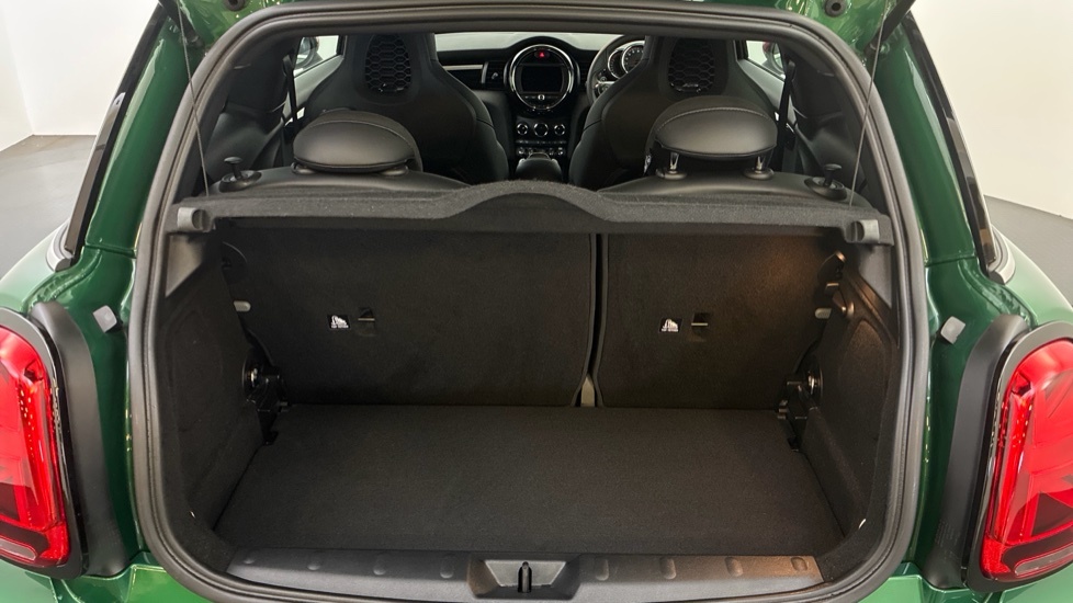 Mini Hatch Back Euro 6 Ss 136 Ps Black #25