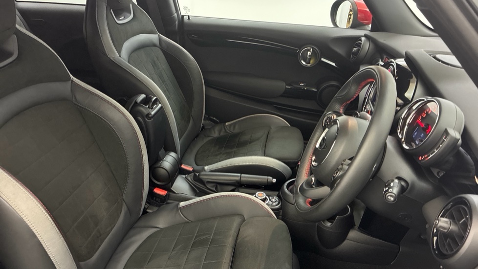 Mini Hatch Back Euro 6 Ss 136 Ps Black #22