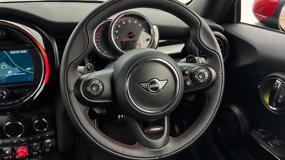 Mini Hatch Back Euro 6 Ss 136 Ps Black #49