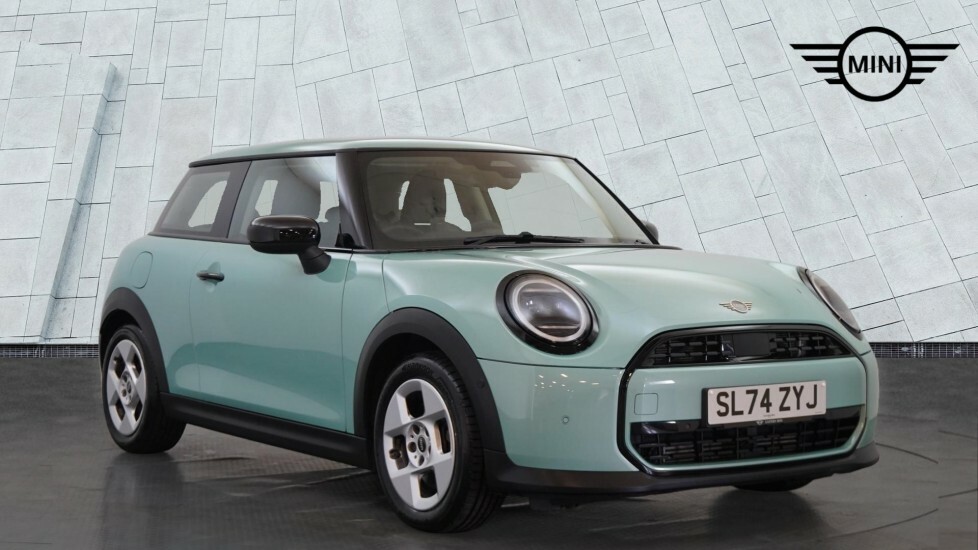 Mini Hatch 1.5C Classic Hatchback Steptronic Euro Green