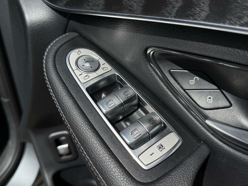 Mercedes-Benz GLC Class Amg Glc 43 4Matic Premium Plus Black #26