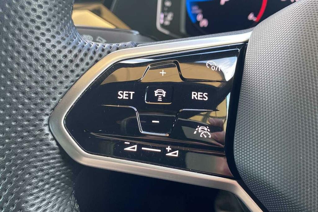 Volkswagen Arteon R-line Black #32