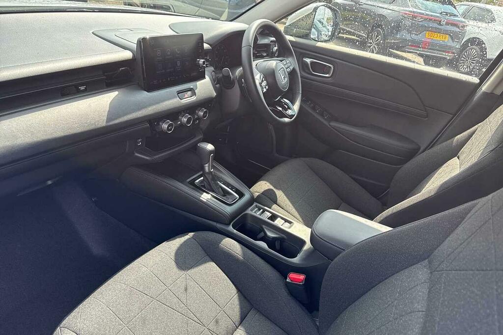 Honda Hr-V 1.5 Ehev Elegance Cvt White #2