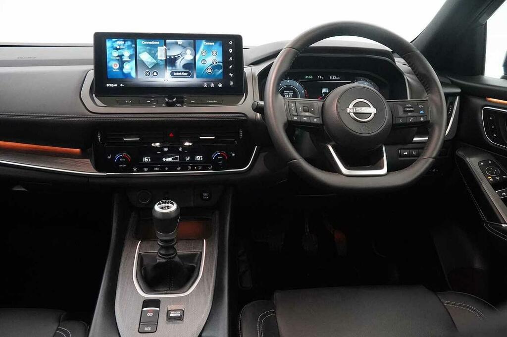 Nissan Qashqai E-power Tekna Plus White #16