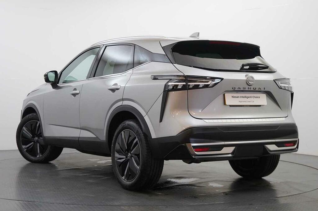 Nissan Qashqai 1.3 Dig-t Mh 140 Tekna With Panoramic Glass Roof A Silver #3