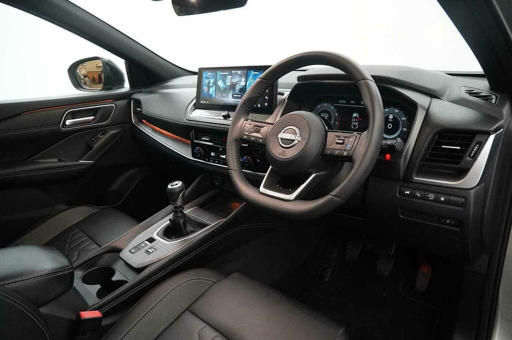 Nissan Qashqai E-power Tekna Plus White #21