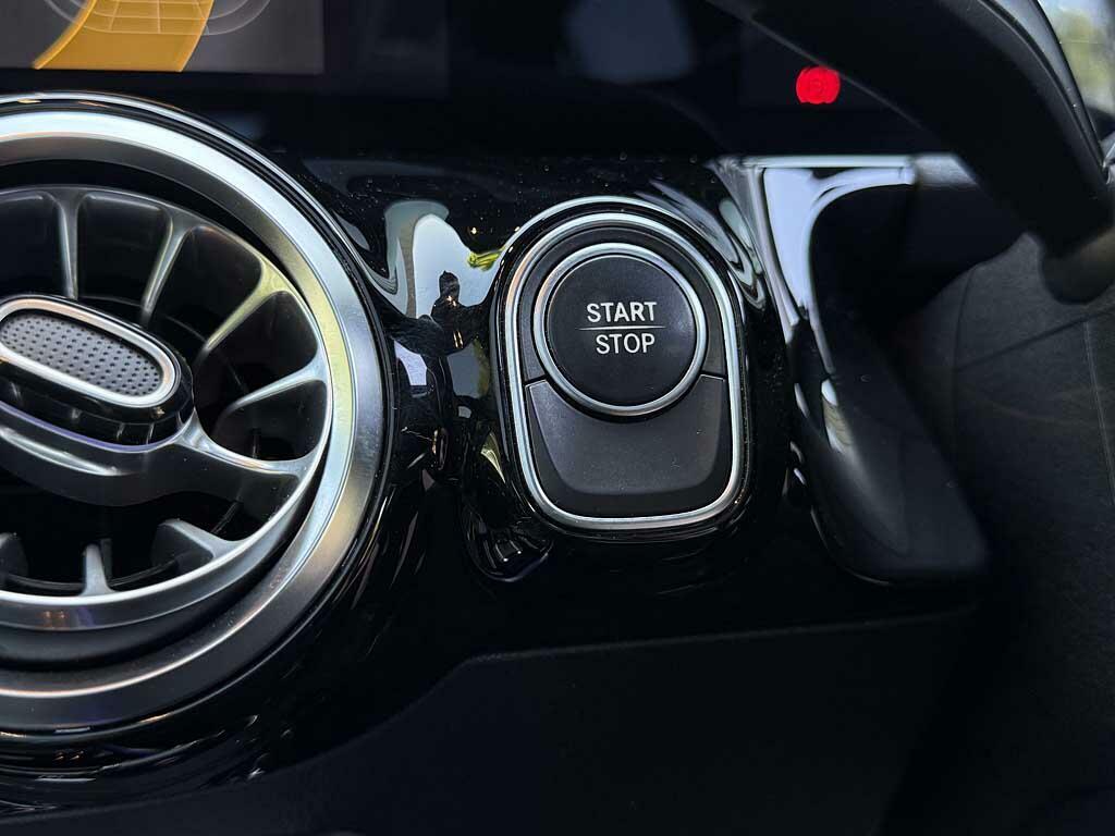 Mercedes-Benz EQA Eqa 250 140Kw Amg Line 66.5Kwh Black #24