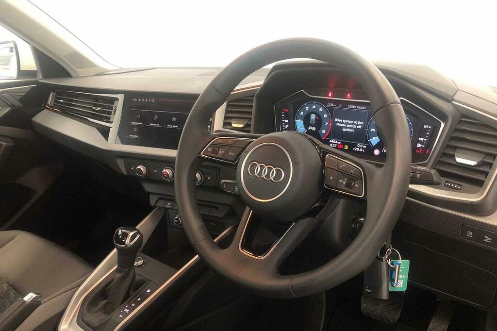 Audi A1 25 Tfsi Sport S Tronic 2024 Black #6