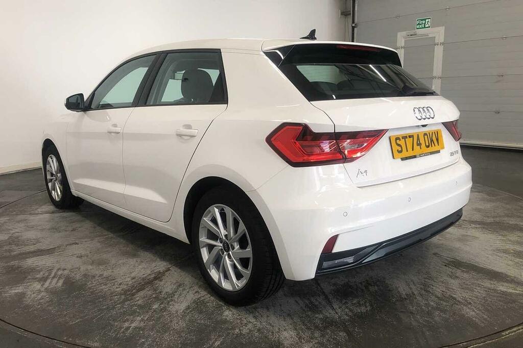 Audi A1 25 Tfsi Sport S Tronic 2024 Black #3