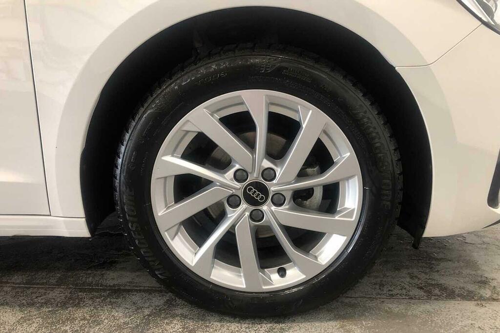 Audi A1 25 Tfsi Sport S Tronic 2024 Black #5