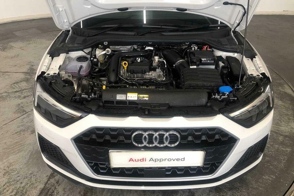 Audi A1 25 Tfsi Sport S Tronic 2024 Black #9