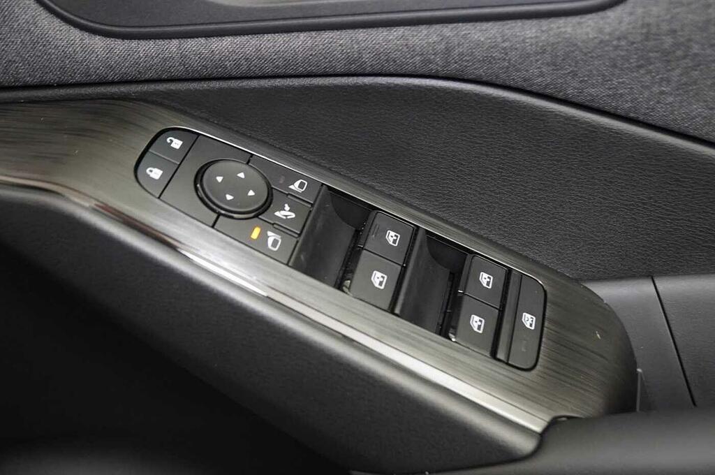 Nissan Qashqai E-power Acenta Premium Blue #40