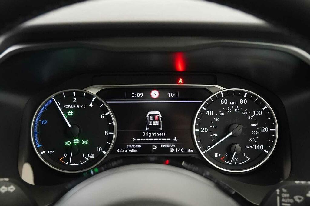 Nissan Qashqai E-power Acenta Premium Blue #36
