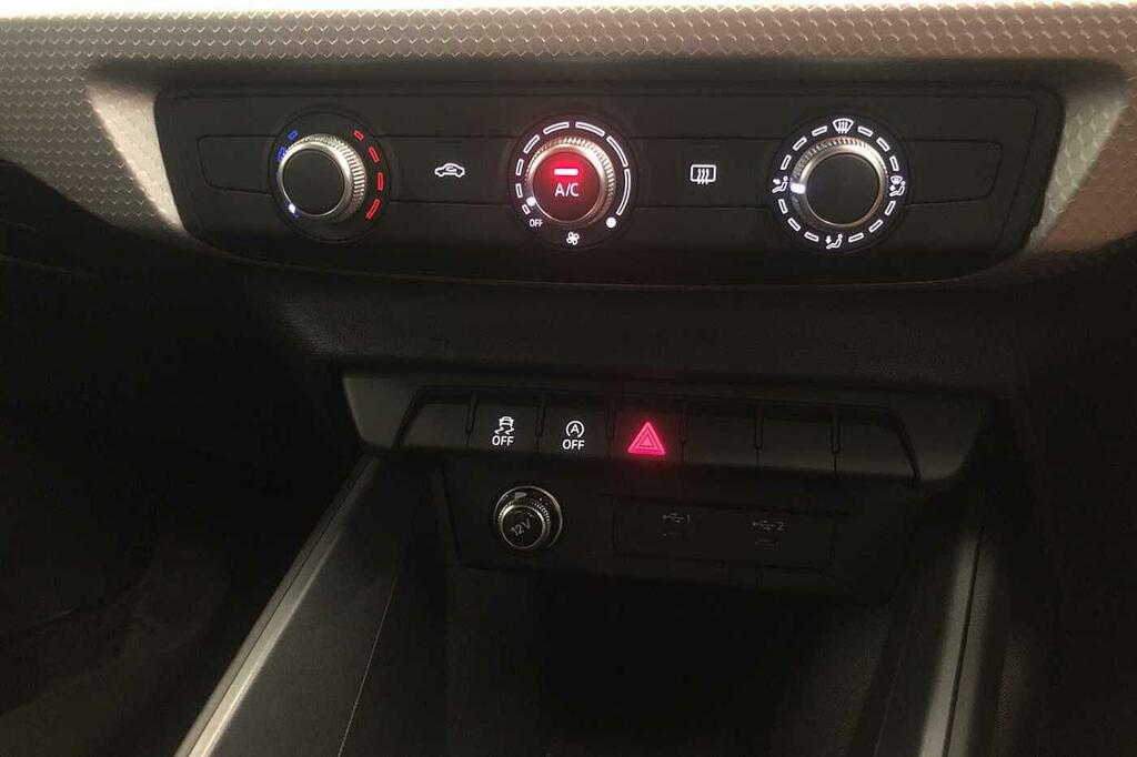 Audi A1 Audi A1 Sportback 35 Tfsi S Line S Tronic Grey #40