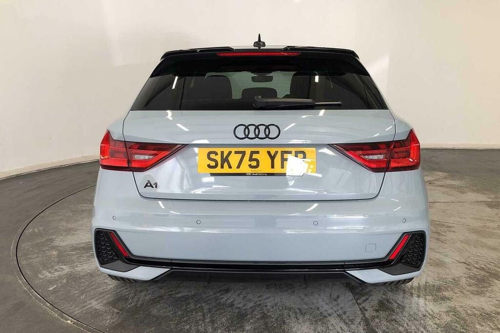 Audi A1 Sport 30 Tfsi 116 Ps S Tronic Blue #11