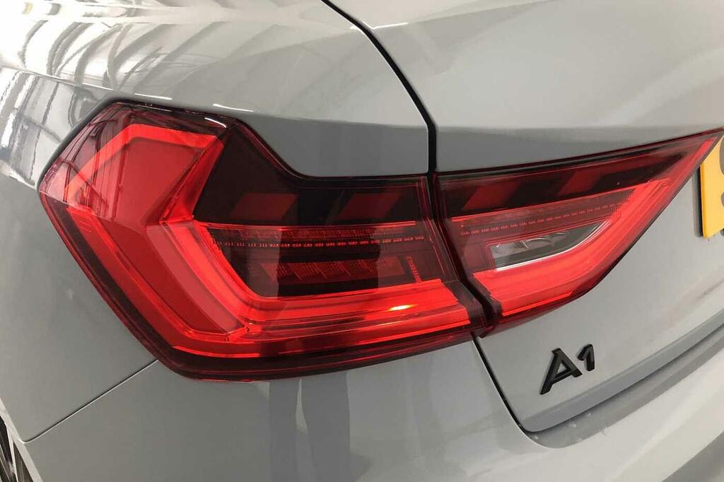 Audi A1 Sport 30 Tfsi 116 Ps S Tronic Blue #23