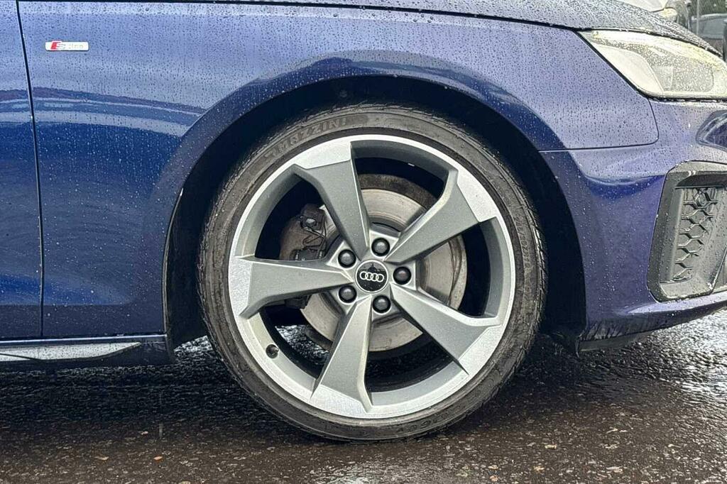 Audi A4 Black Edition 35 Tdi 163 Ps S Tronic Blue #5