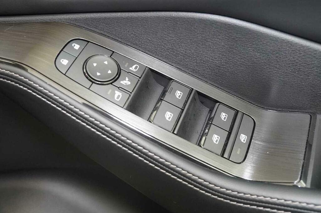 Nissan X-Trail E-4orce Tekna Plus Black #36