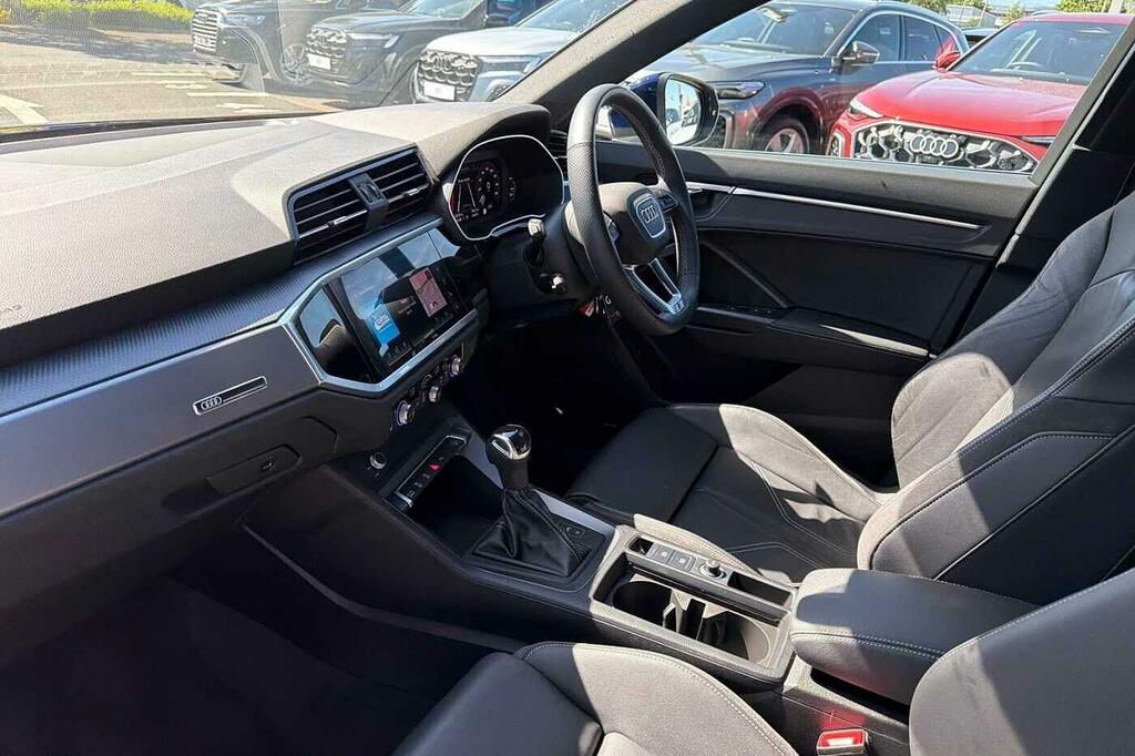 Audi Q3 S Line 35 Tfsi 150 Ps S Tronic Blue #2